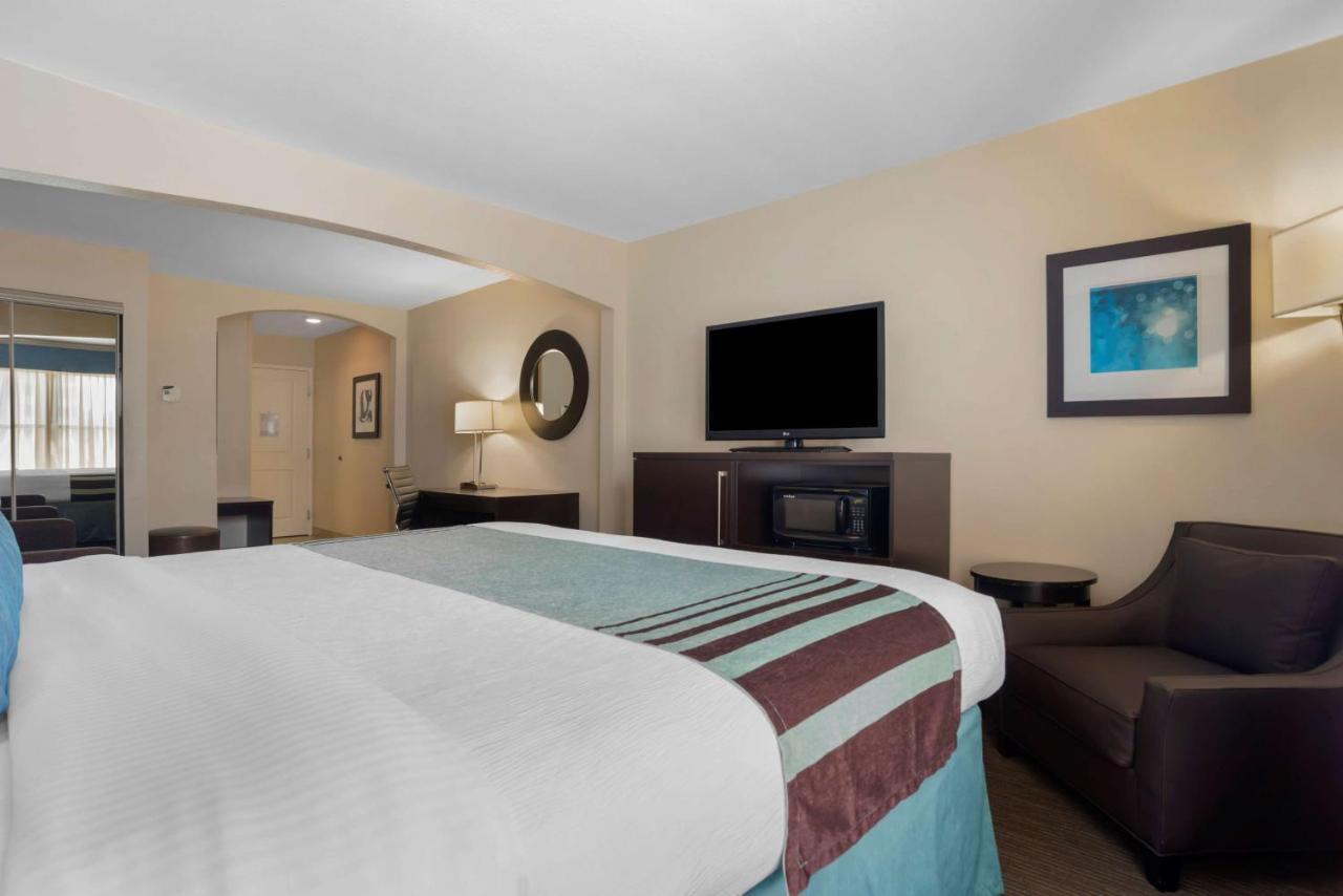 Best Western Plus Tallahassee North Hotel Exterior photo