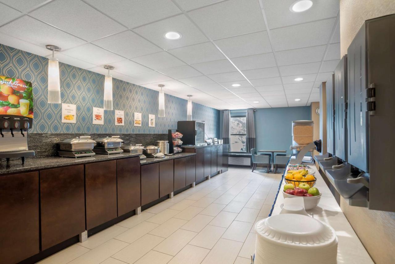 Best Western Plus Tallahassee North Hotel Exterior photo
